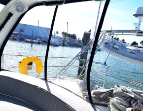 Sailboat Hunter enclosure 1 Sailboat Hunter enclosure 1